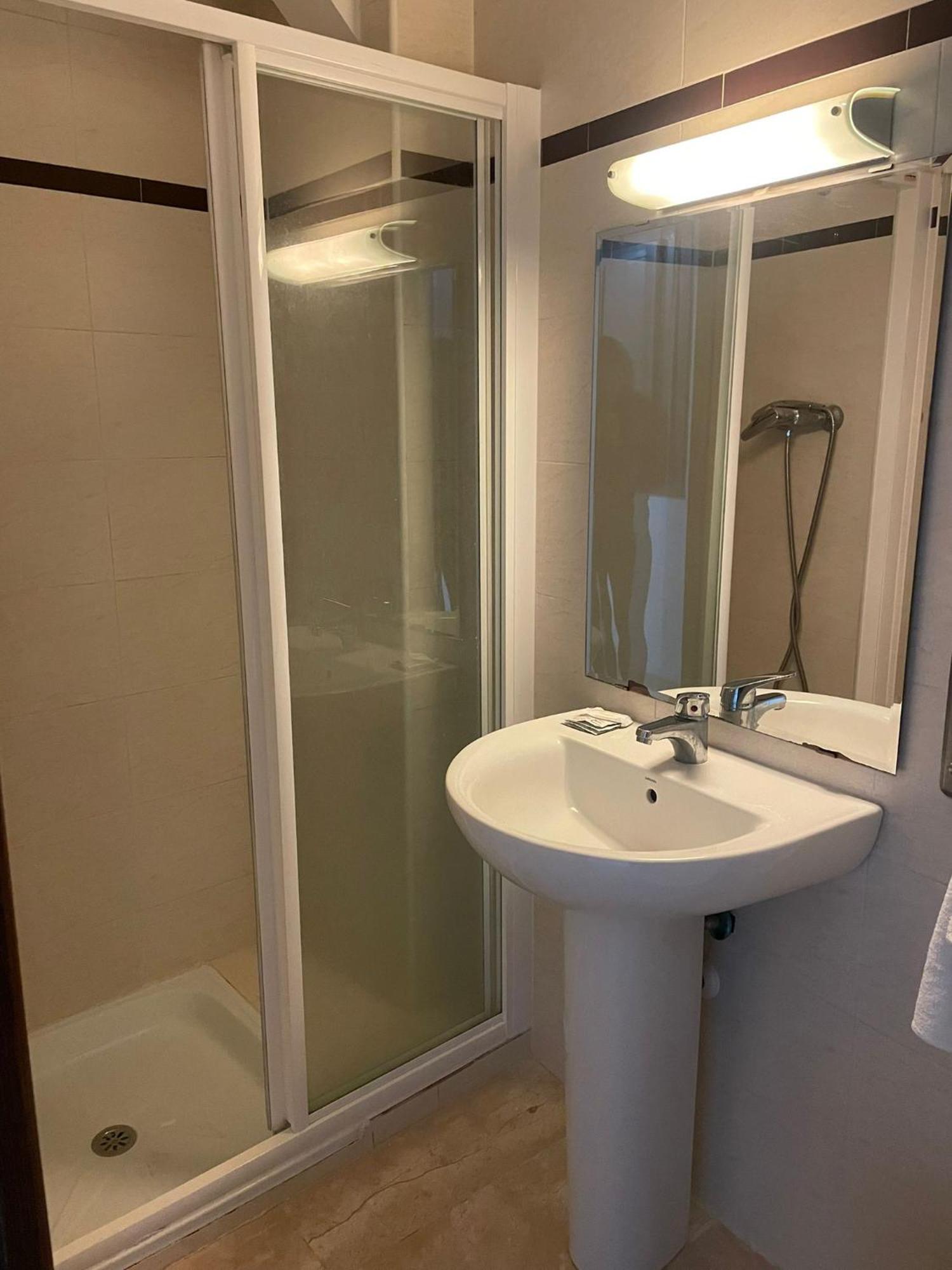Pension Veracruz 2 Гранада Экстерьер фото